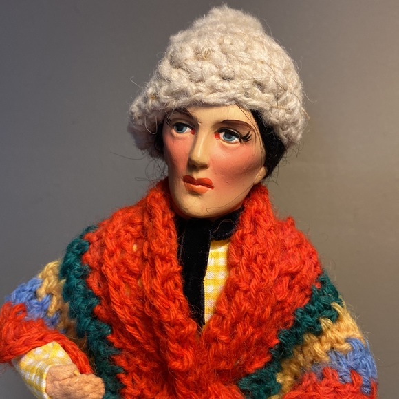 Jays Handmade in Ireland Traditional Dolls “ Woman of the West” - Picture 4 of 11